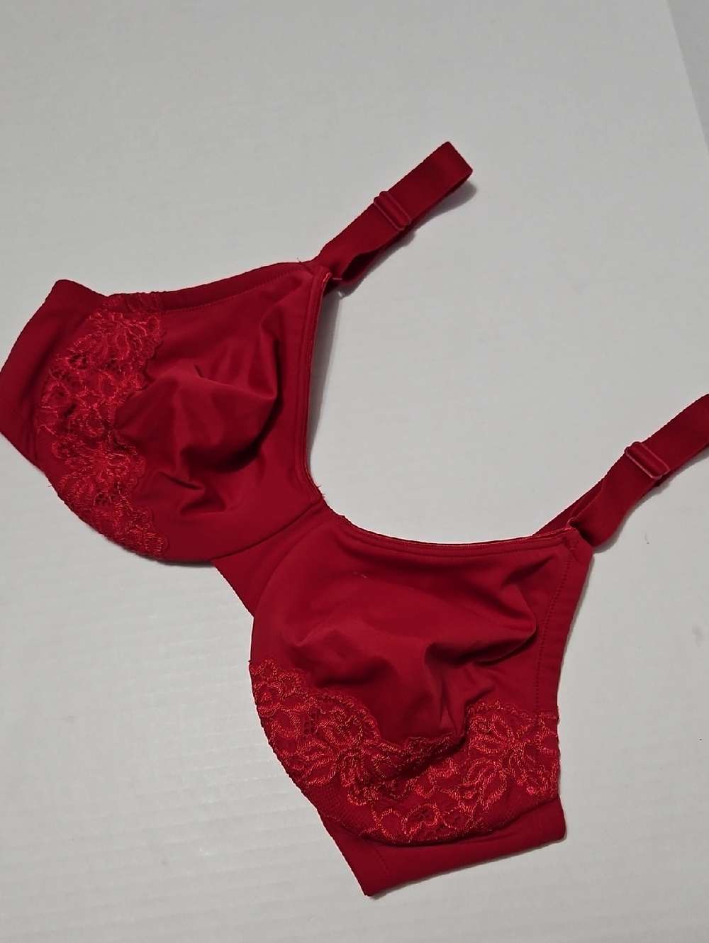 Olga Red Lace Lined Underwire Bra Size 38D